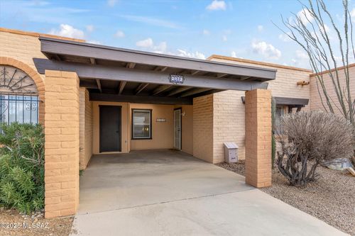 3073 S Calle Pueblo, Green Valley, AZ, 85622-1055 | Card Image