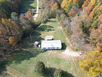 353 Grinder Creek Rd, House other with 3 bedrooms, 2 bathrooms and null parking in Hohenwald TN | Image 3