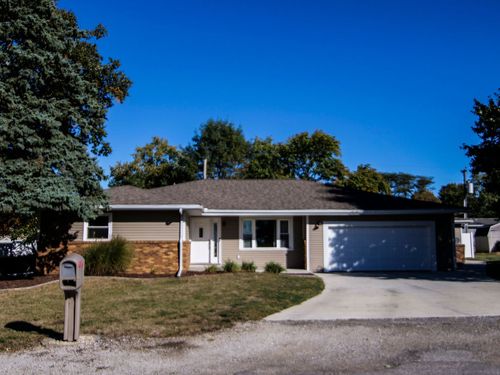 11 Kennedy Ct, Philo, IL, 61864-9759 | Card Image