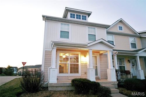 236 Countryshire Dr, Lake St Louis, MO, 63367-5822 | Card Image