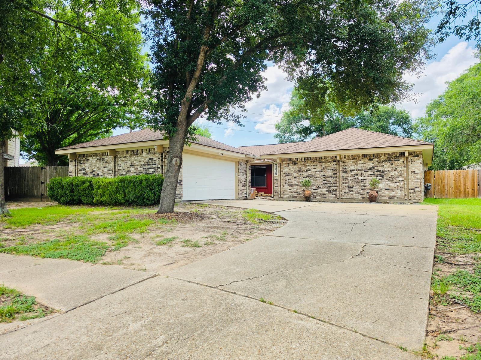 Residential Lease in Cypress