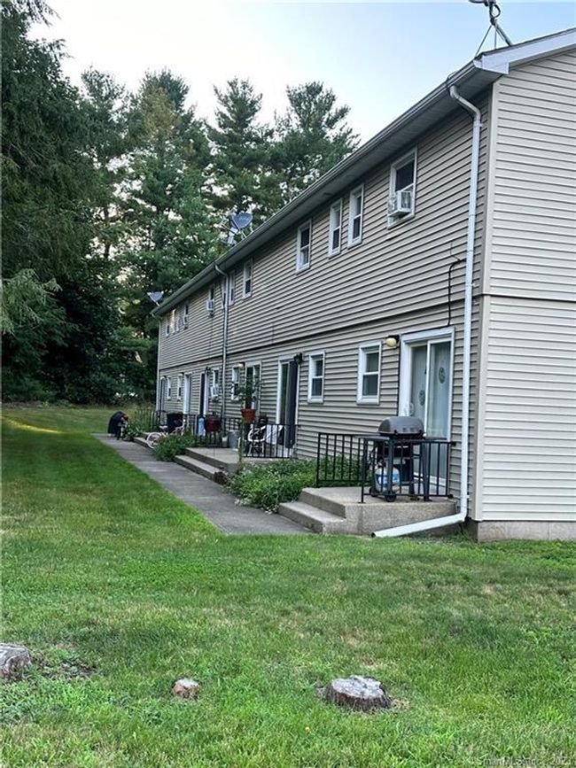B - 94 Canterbury Rd, Condo with 2 bedrooms, 1 bathrooms and null parking in Plainfield CT | Image 14