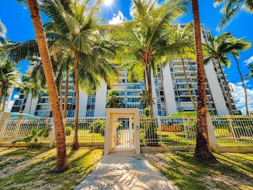 h-Villas del Mar PH Ave Isla Verde, Carolina, PR, 00979 | Card Image
