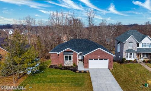 4423 Stone Wynde Dr, Louisville, KY, 40272-7222 | Card Image