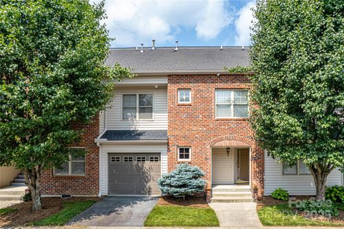 unit-b-234 Wash Creek Dr, Hendersonville, NC, 28739-4862 | Card Image