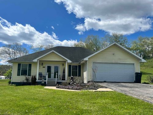 139 Evergreen Dr, Buckhannon, WV, 26201-8828 | Card Image