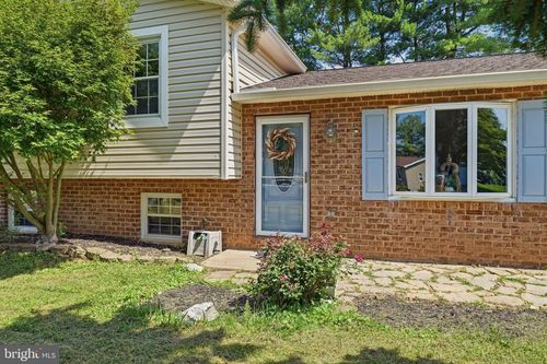 7246 Pommel Dr, SYKESVILLE, MD, 21784-5931 | Card Image
