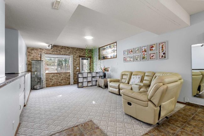 120 Somerglen Common Sw, House other with 5 bedrooms, 3 bathrooms and 4 parking in Calgary AB | Image 22