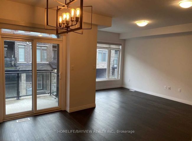 84 - 30 Times Square Blvd, House attached with 3 bedrooms, 3 bathrooms and 1 parking in Hamilton ON | Image 6