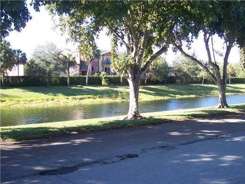 apt-j-1140 Lake Victoria Dr, West Palm Beach, FL, 33411-9309 | Card Image
