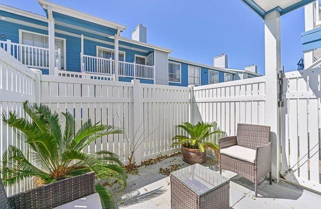 APT-1005 - 3506 Cove View Blvd, Townhouse with 1 bedrooms, 1 bathrooms and null parking in Galveston TX | Image 10