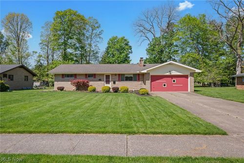 5108 Evergreen Drive, North Olmsted, OH, 44070 | Card Image