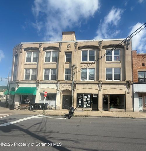 apt-3b-102 Delaware Ave, Olyphant, PA, 18447-1533 | Card Image