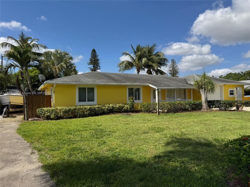 3170 Buccaneer Rd, Lake Worth, FL, 33462-3735 | Card Image