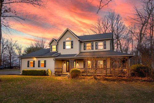 8820 Albert Ln, Gambier, OH, 43022-9725 | Card Image