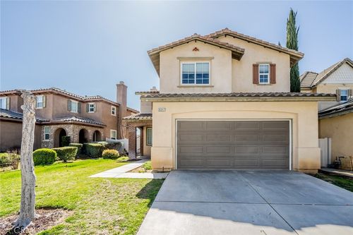 35317 Trevino Trl, Beaumont, CA, 92223-6212 | Card Image