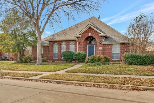 8201 Pacific St, Frisco, TX, 75035-7303 | Card Image