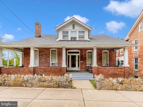 250 E E Main Street, WAYNESBORO, PA, 17268 | Card Image