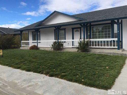 1015 Mercedes Dr, Sparks, NV, 89441-8850 | Card Image