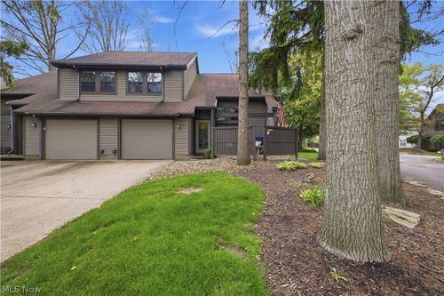 3-1323 Red Tail Hawk Court, Boardman, OH, 44512 | Card Image