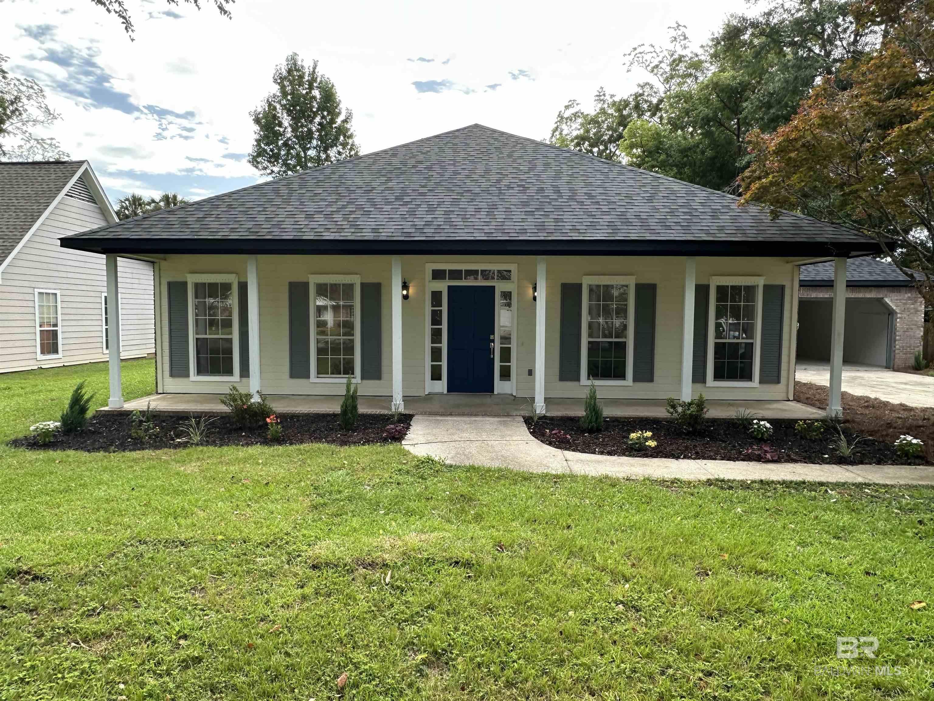 Lowry Dr, Fairhope, AL 36532
