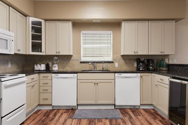 2438 Blue Water Hwy, House other with 10 bedrooms, 6 bathrooms and null parking in Surfside Beach TX | Image 13