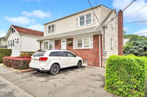 255 Glenhill Ave, Yonkers, NY, 10701-5612 | Card Image