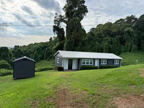 1093 Sunset Dr, Bassett, VA, 24055 | Card Image