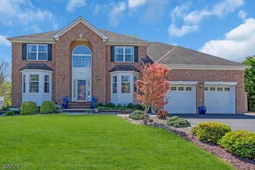 727 Maidenstone Dr, Brick, NJ, 08724-1097 | Card Image