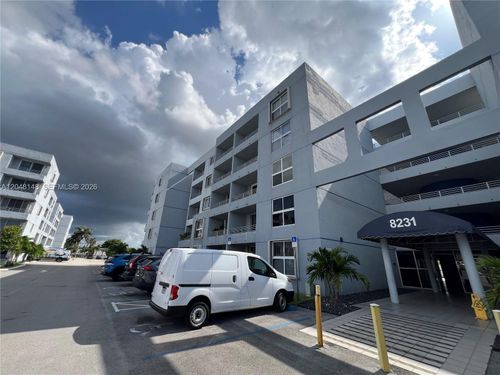 2-310-8231 Nw 8th St, Miami, FL, 33126-3989 | Card Image
