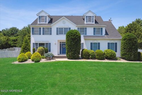 140 Palisade Dr, Freehold, NJ, 07728-9039 | Card Image