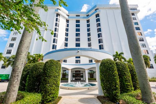 303-3800 Washington Road, West Palm Beach, FL, 33405 | Card Image