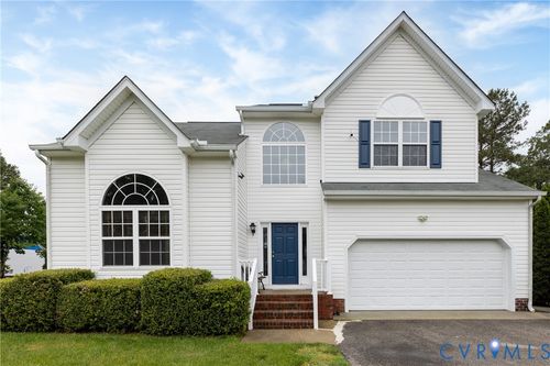 9325 Salix Grove Ln, Chesterfield, VA, 23832-9274 | Card Image