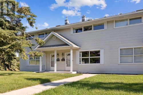 415 25 Ave Ne, Calgary, AB, T2E1Y4 | Card Image