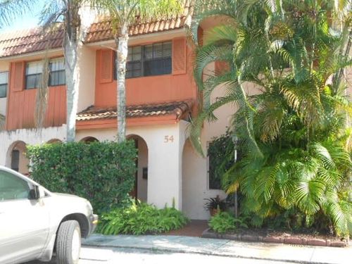 54 Matador Ln, Davie, FL, 33324-5542 | Card Image