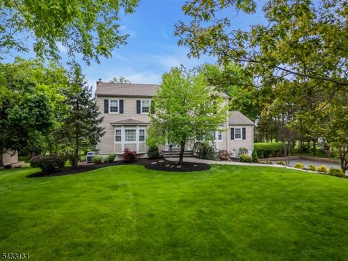 566 Glen Ridge Dr, Bridgewater, NJ, 08807 | Card Image
