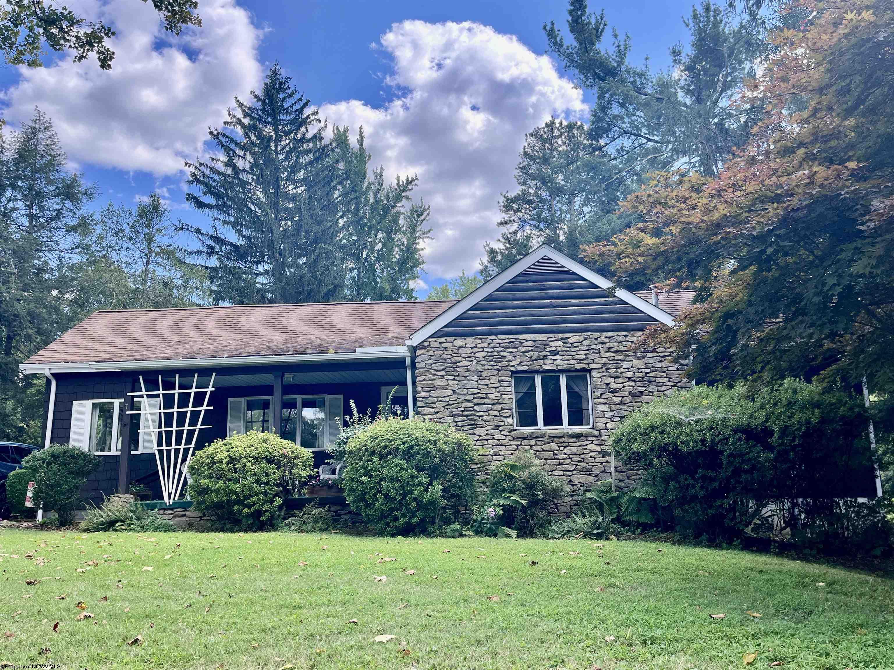 Mill Fall Run Rd, Fairmont, WV 26554
