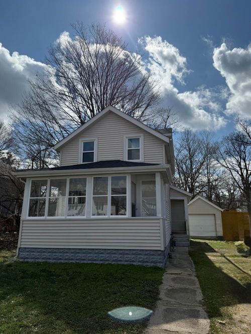 1120 Hickory St, Niles, MI, 49120-3223 | Card Image