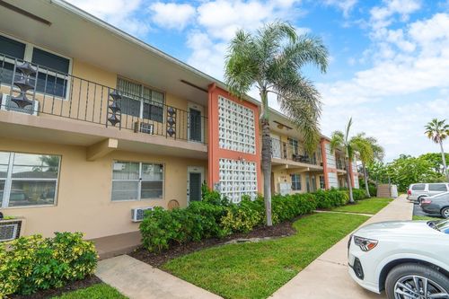 204-2106 Ne 56th Ct, Fort Lauderdale, FL, 33308-2585 | Card Image