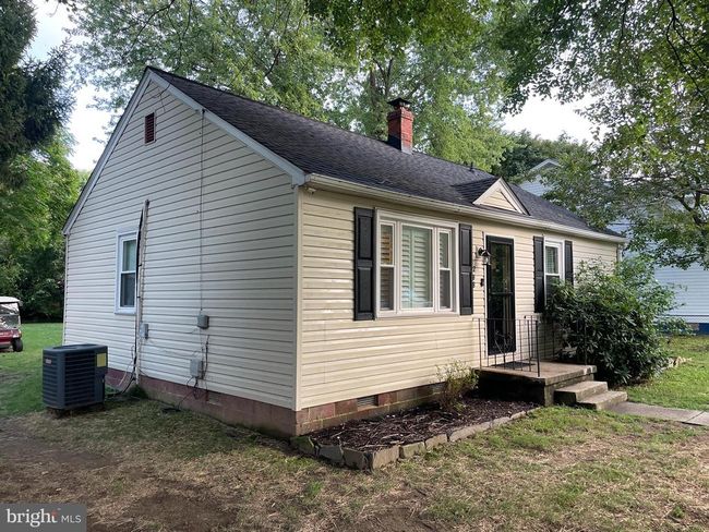 208 Mimosa Ave, House other with 3 bedrooms, 1 bathrooms and null parking in COLONIAL BEACH VA | Image 25