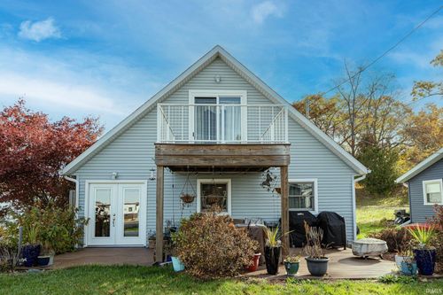 43 Ems B15 Ln, Pierceton, IN, 46562-9125 | Card Image