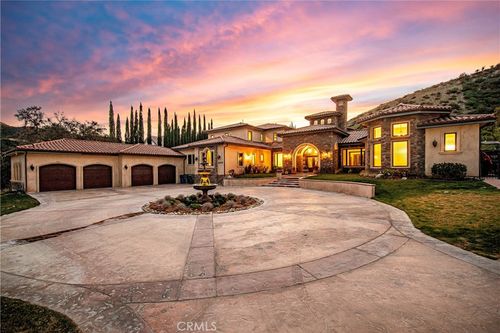 26829 Brooken Ave, Canyon Country, CA, 91387 | Card Image