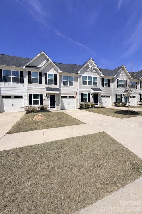 154 Stella Ln, Troutman, NC, 28166-8889 | Card Image
