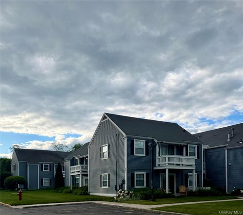 b-600 Commons Way, Fishkill, NY, 12524-1770 | Card Image