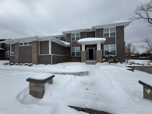 51360 Whispering Ridge Dr, Northville, MI, 48167 | Card Image
