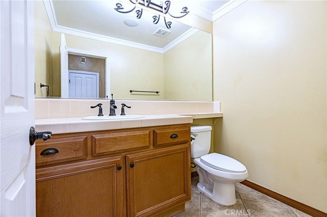 14145 Prairie Creek Pl, House other with 6 bedrooms, 5 bathrooms and 4 parking in Eastvale CA | Image 33