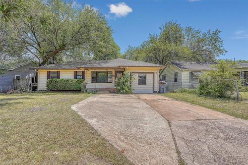 2128 Nw Smith Ave, Lawton, OK, 73505-2220 | Card Image