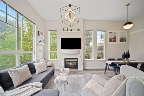 404-10186 155 St, Surrey, BC, V3R0R6 | Card Image