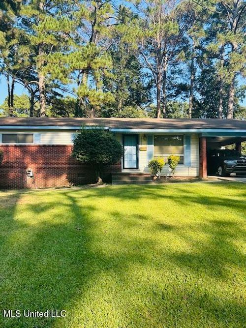 3122 Shirley Dr, Jackson, MS, 39212-4132 | Card Image