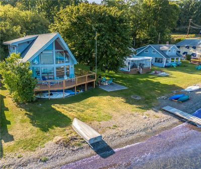 SPECTACULAR KEUKA LAKE GOLD COAST - ARCHITECT DESIGNED LINDAL CEDAR CONTEMPORARY | Image 2